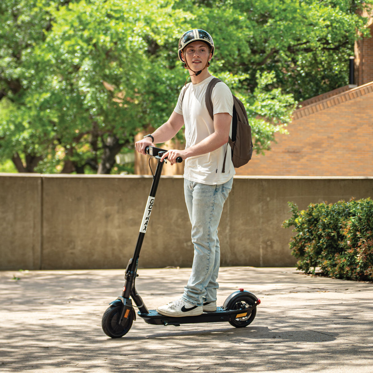 Fusion Electric Scooter 11"28KPH | 22KM Range(🔥 Spring Sale )