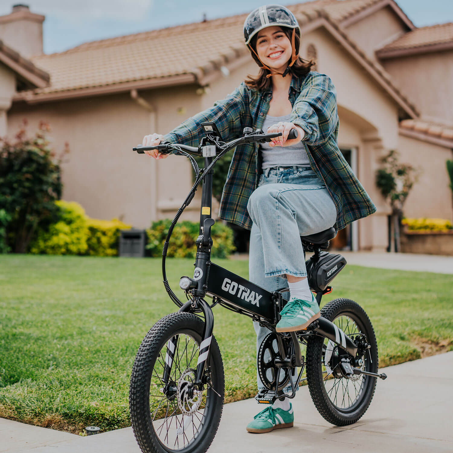 F1V2 Folding Electric Bike 20*2.6" 32KPH | 64KM Range (🔥Ultimate Sale)