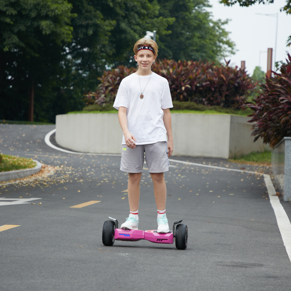 E4 Hoverboard tout-terrain 8,5" 12 km/h | Autonomie de 11 km 