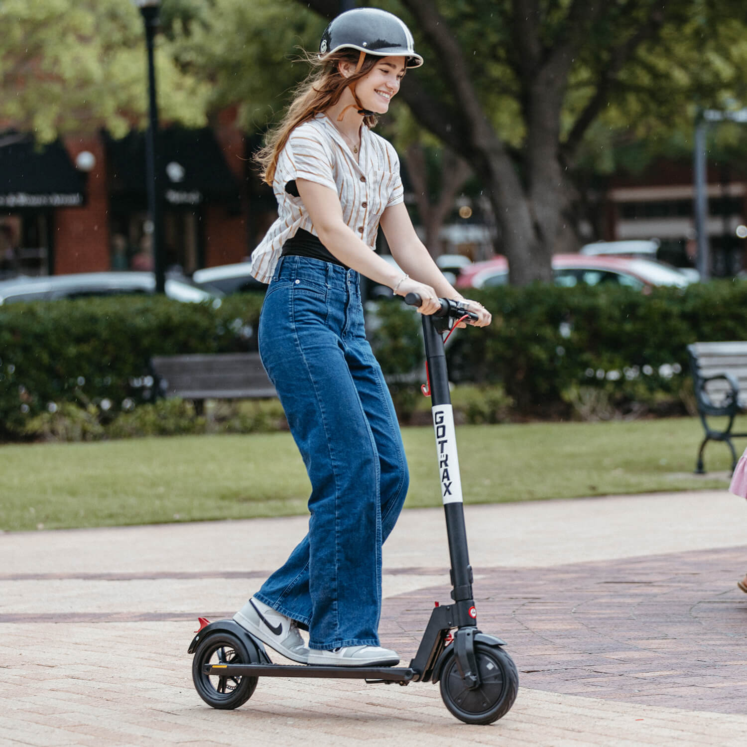 GOTRAX GXL V2 Foldable Electric Scooter 8.5'' 25KPH丨19 KM Range