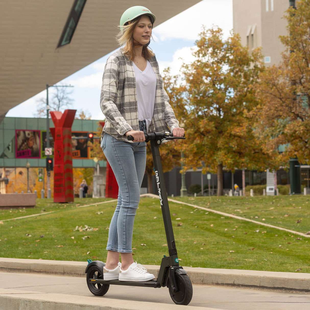Trottinette électrique pliable Rival 8,5" 25 km/h | Autonomie de 19 km