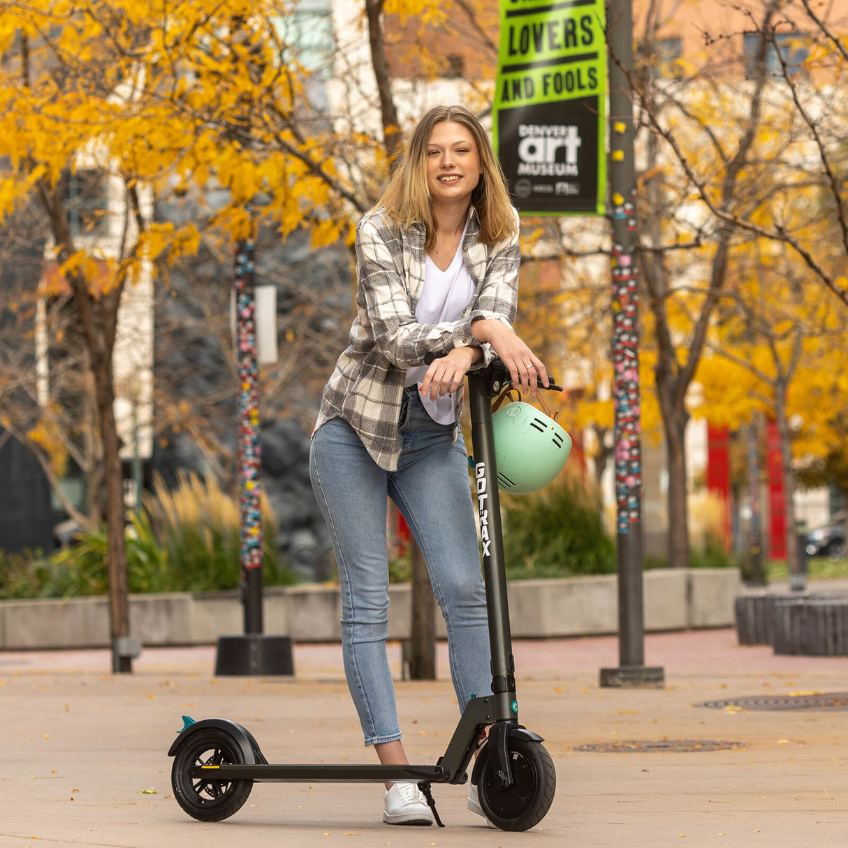 Trottinette électrique pliable Rival 8,5" 25 km/h | Autonomie de 19 km